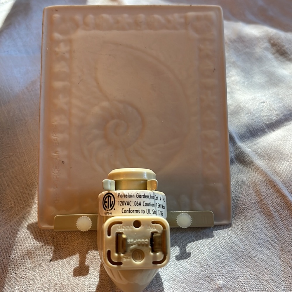 Lithopane nightlight - Picture 2 of 4